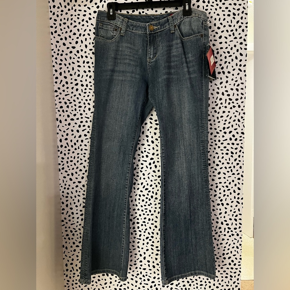 Seven7 Classic Flair Jeans - SIZE 8 - NWT